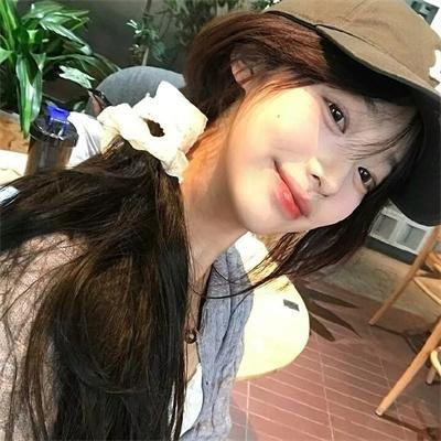 谁杀了她